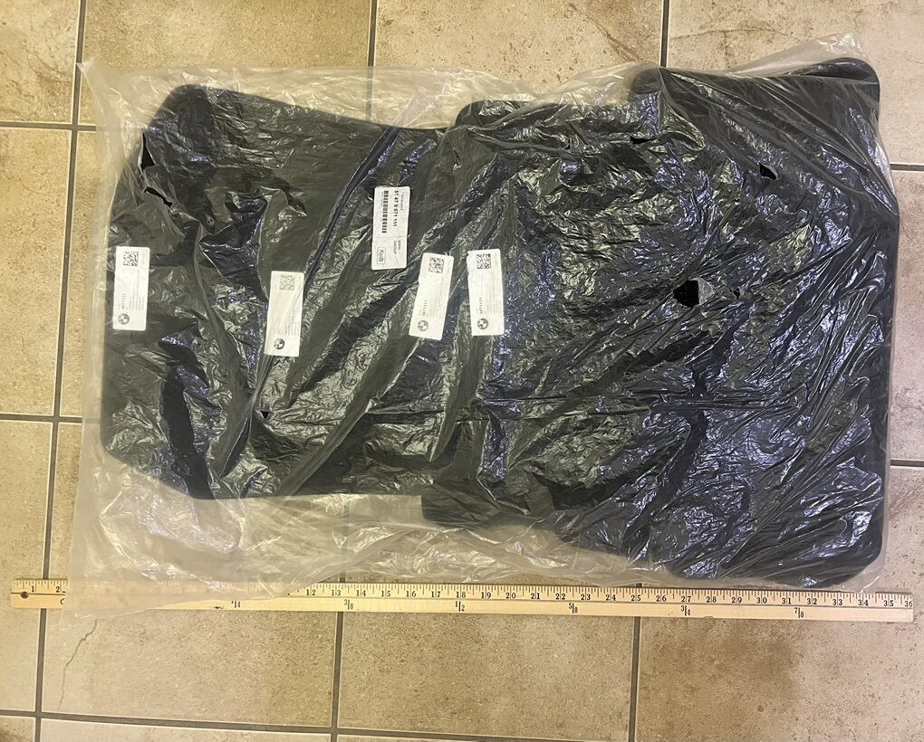 New BMW Genuine Floor Mats - 5147-9871111 4 Series