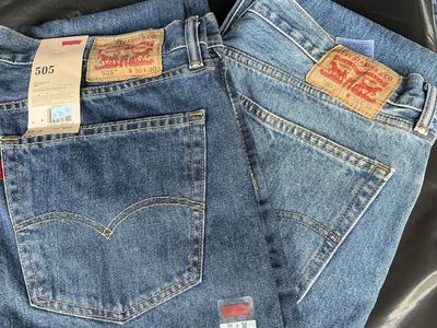Levi’s 505 Regular Fit Jeans Lot 2 Pairs Men’s 36x30 Blue Denim NWT & Used