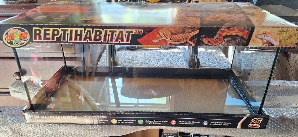 Zoo Med ReptiHabitat 25 Gallon Glass Reptile Terrarium Tank with Screen Cover