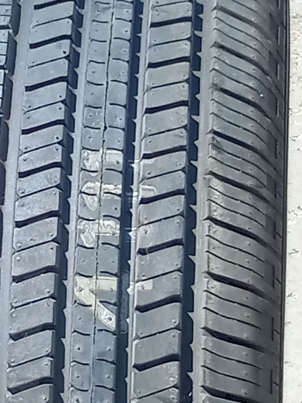 General Tires AMERI GS60 P215/70 R15