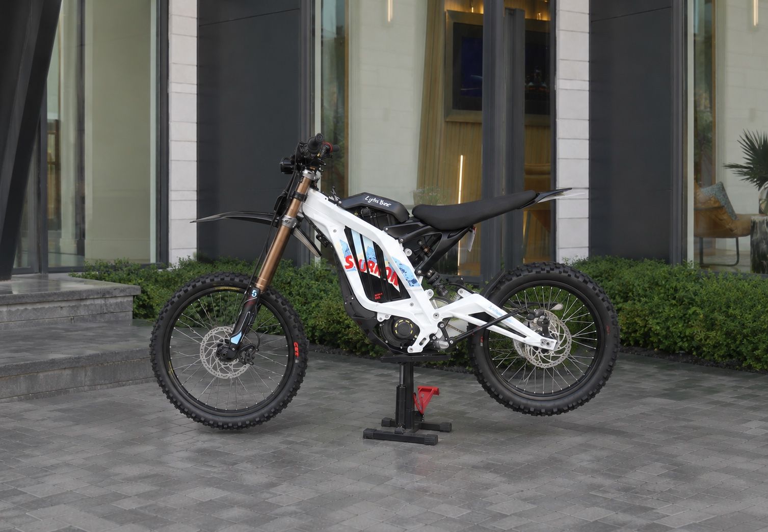 2026 Surron Light Bee (72V 10kw motor)