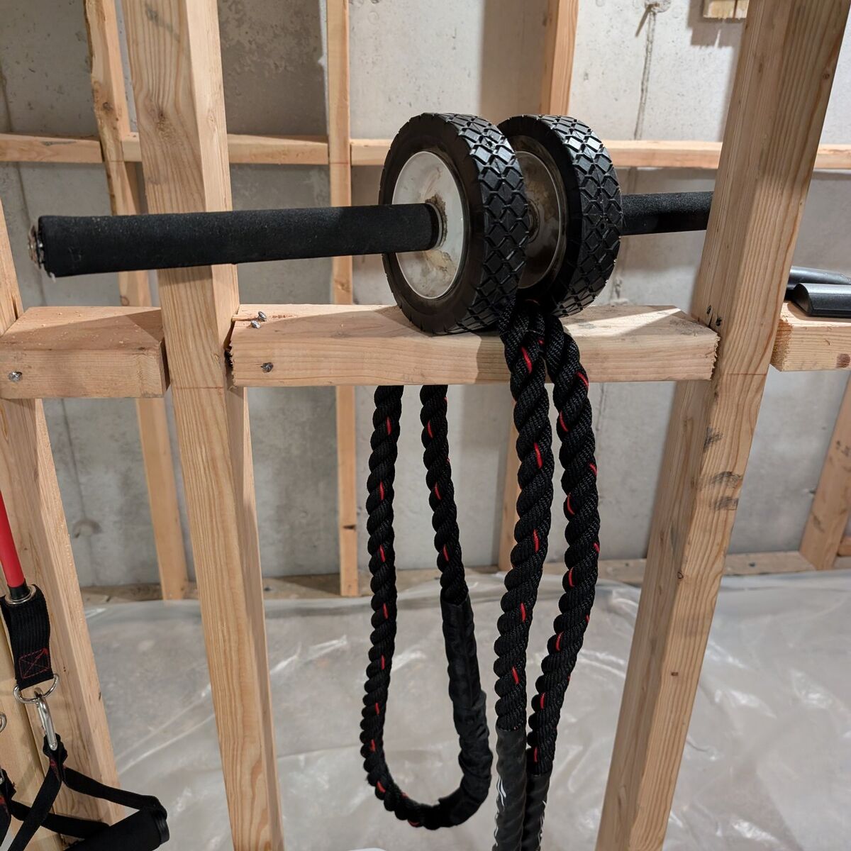 Heavy-Duty DIY Ab Roller – Built to Last