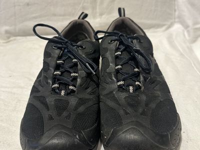 Keen Mens Size 11 Black Textile Wtrprf Hiking Shoe