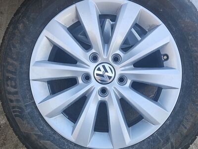 Volkswagen jetta tires
