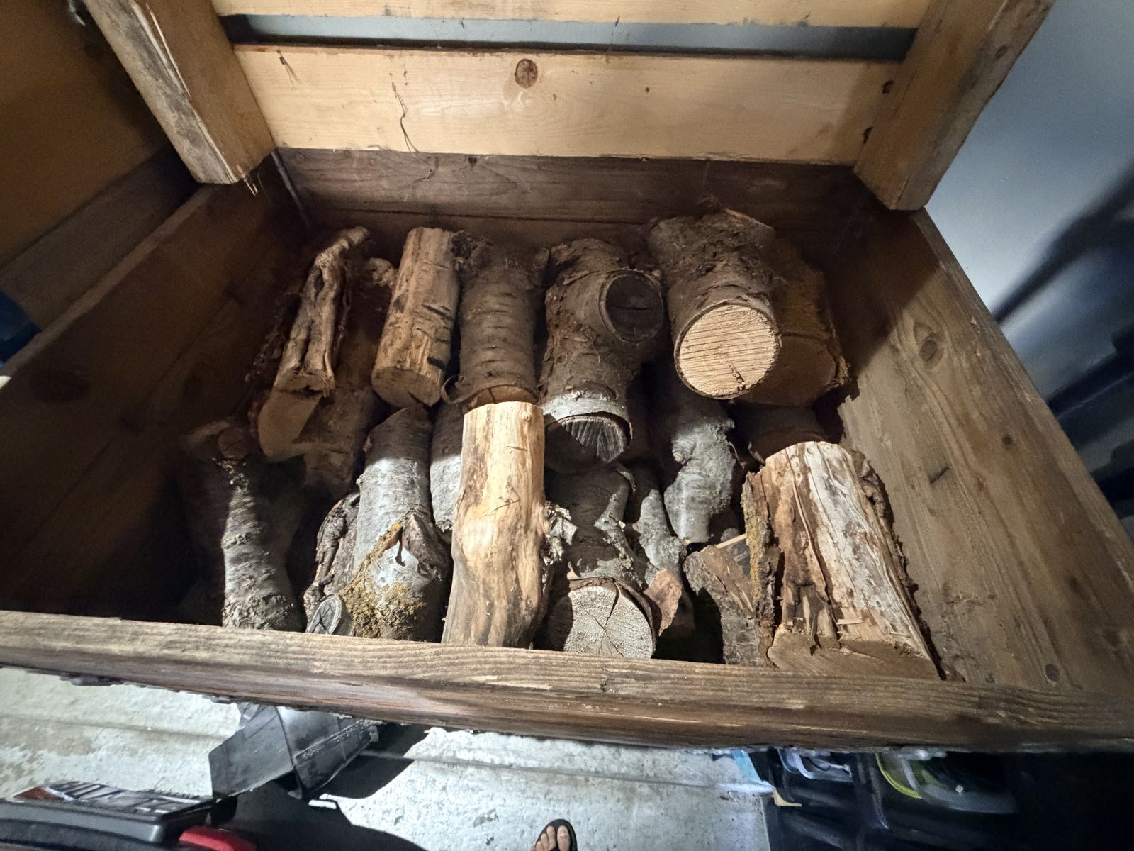 Firewood Bundle / Mixed Hardwood Firewood – Seasoned & Dry