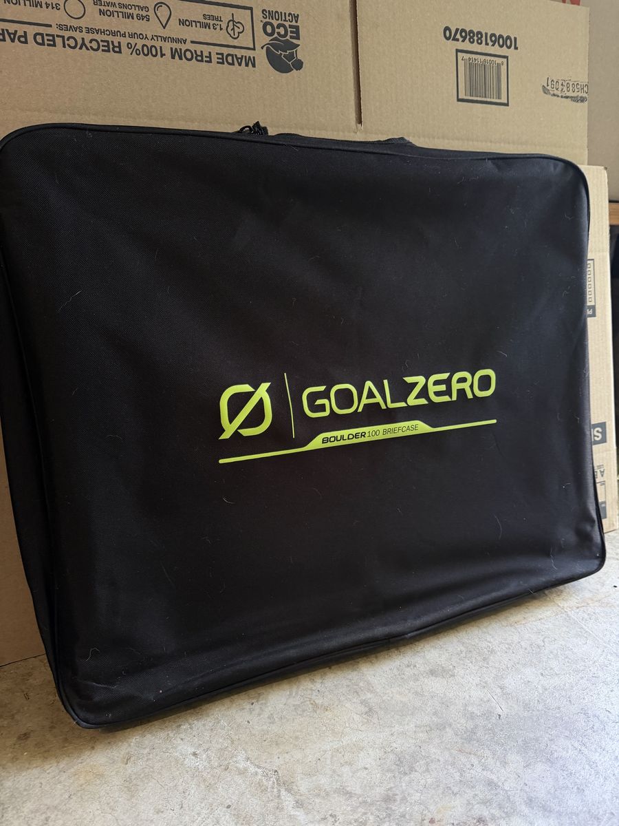 Goal Zero Boulder 100 Briefcase Solar Panel
