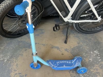 Blue Kids 3-Wheel Kick Scooter with Adjustable Handlebars