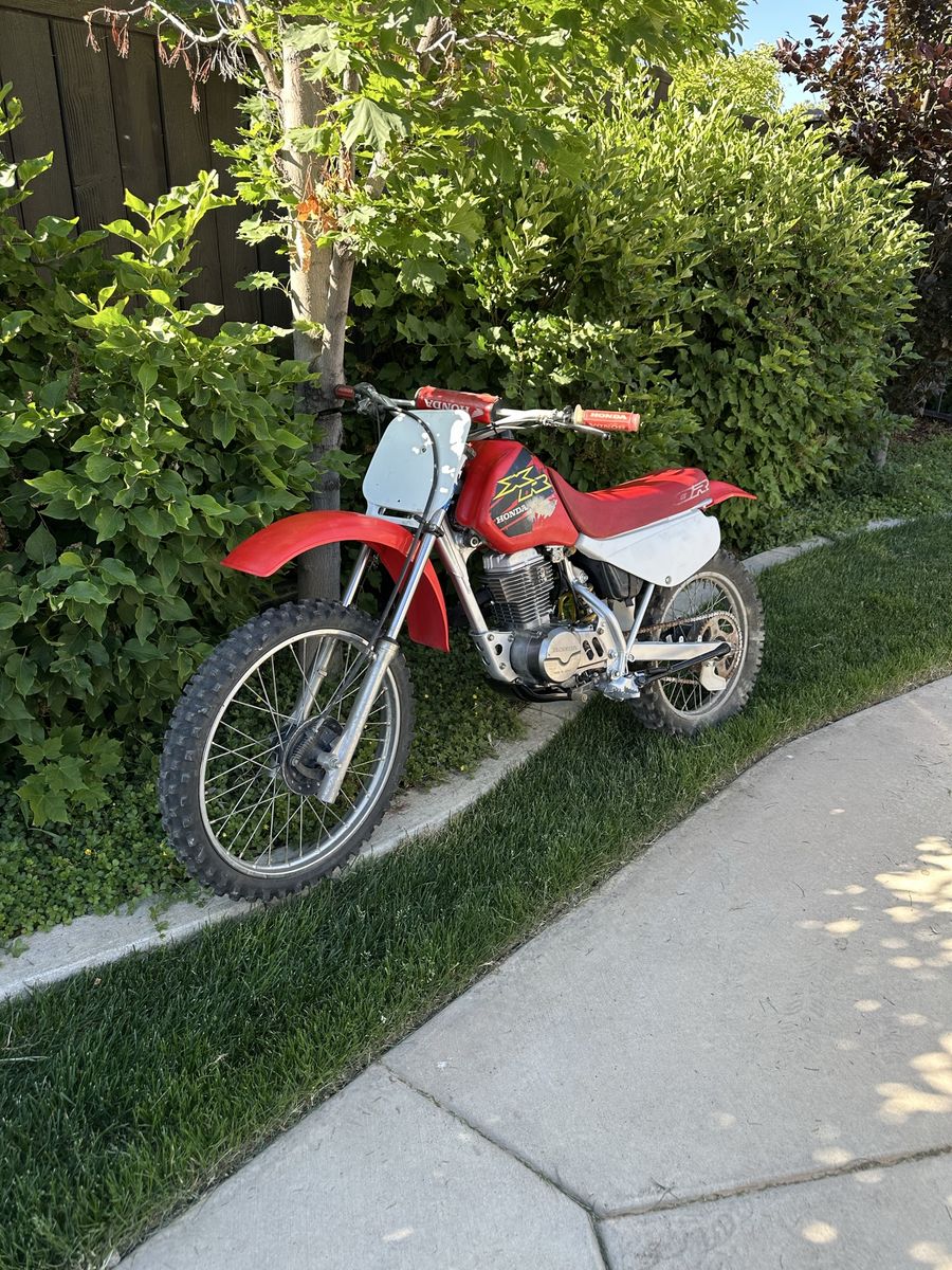 2000 xr100 xr100r new engine