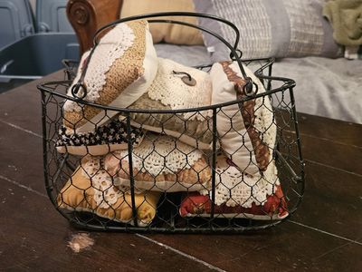 Chicken wire basket purse with handmade pillows