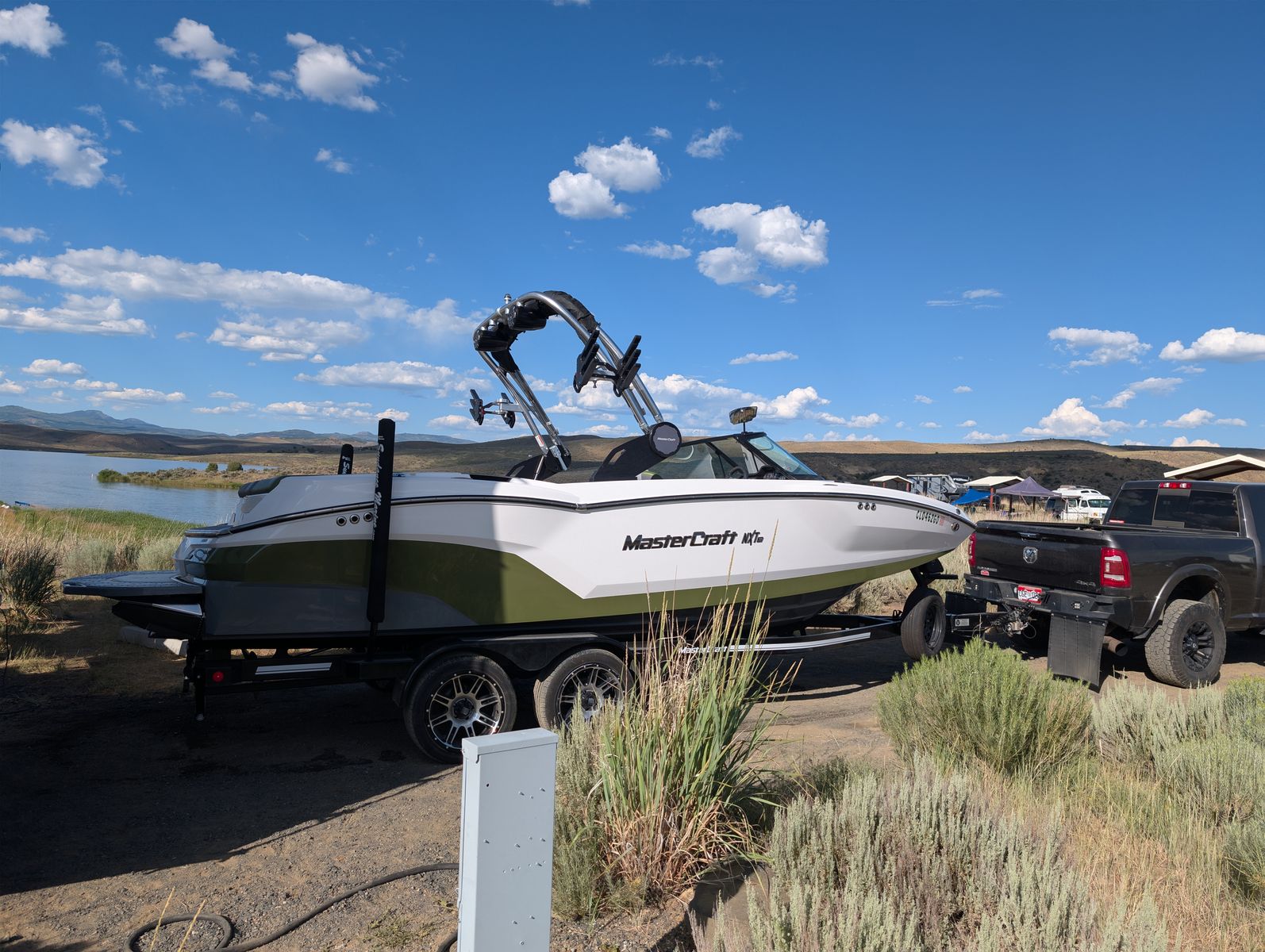 2023 mastercraft xt 22