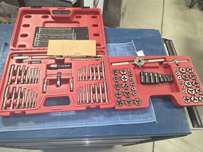 MAC Tools 76-Piece Tap & Die Set Metric & SAE - High-Quality Threading Tool Kit