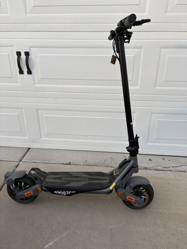 Stakyomo Electric ST Scooter