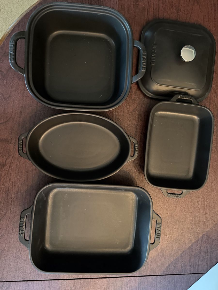 Staub Ceramics Matte Black 5-Piece Bakeware Set