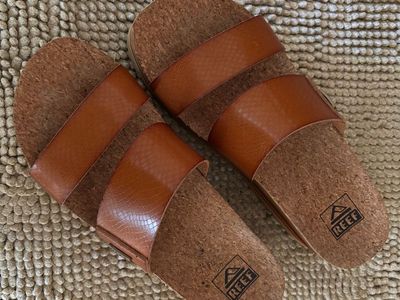 WOMENS REEF SANDALS