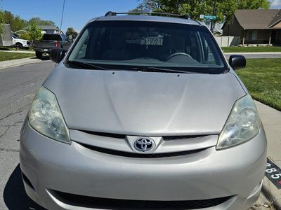 2006 TOYOTA SIENNA LE