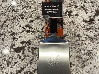 Blackstone Pro Series Hamburger Spatula, heavy duty scraper, and Griddle Scoop Set New