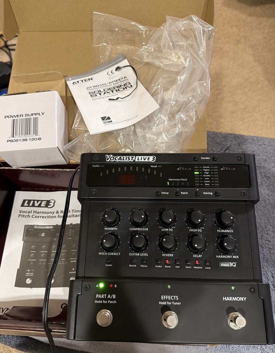 DigiTech Vocalist Live 3 Vocal Harmony & Effects Processor (MINT in Box)