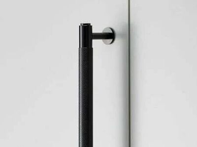 28.5in Buster + Punch Cross - Black