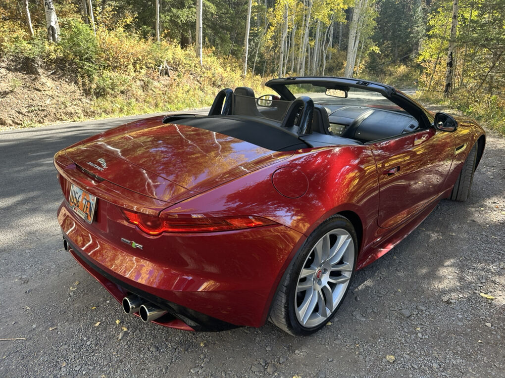 2017 Jaguar F-Type V8 R
