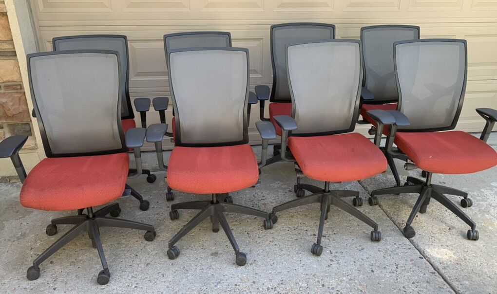 6 SIT-ON-IT MESH BACK CHAIRS WITH ARMS