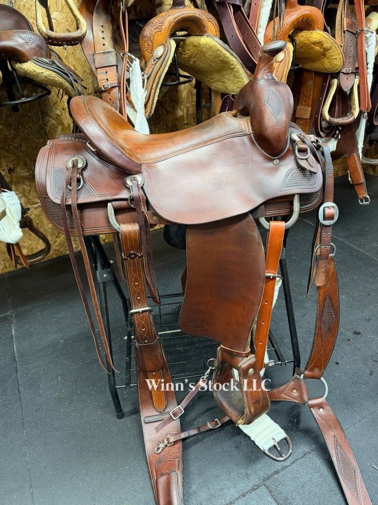 17" Sawtooth Saddlery - Roping/ranch saddle