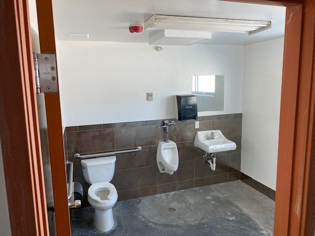 Main image 2