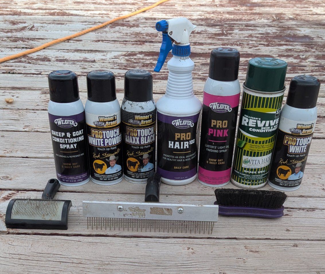 Livestock show supplies