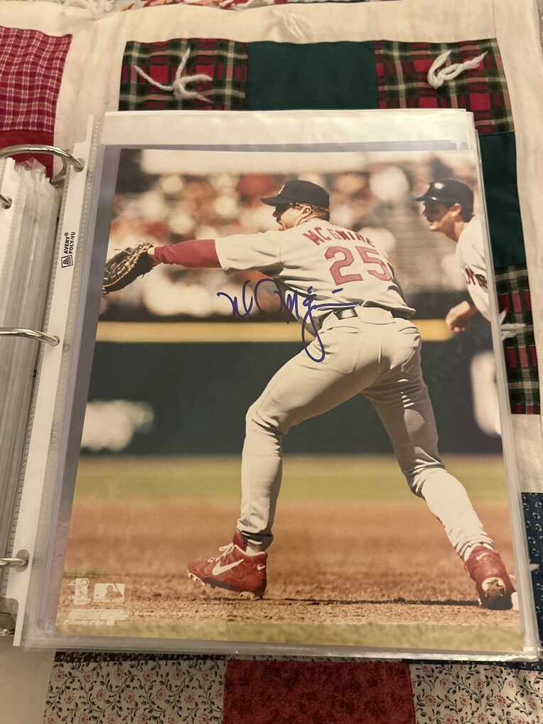 Mark McGwire Signed Autograph St. Louis Cardinals