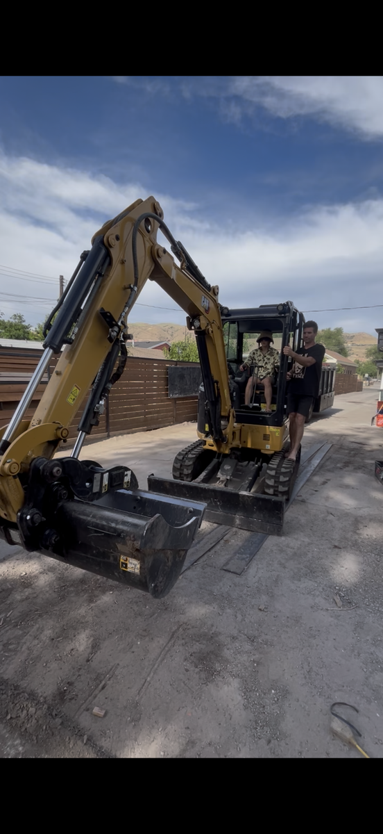 2025 Cat 303 mini excavator for rent