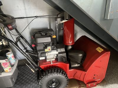 TORO Power Max 824 OE Snowblower