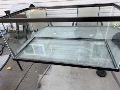 45 gallon fish tank ( TANK ONLY )