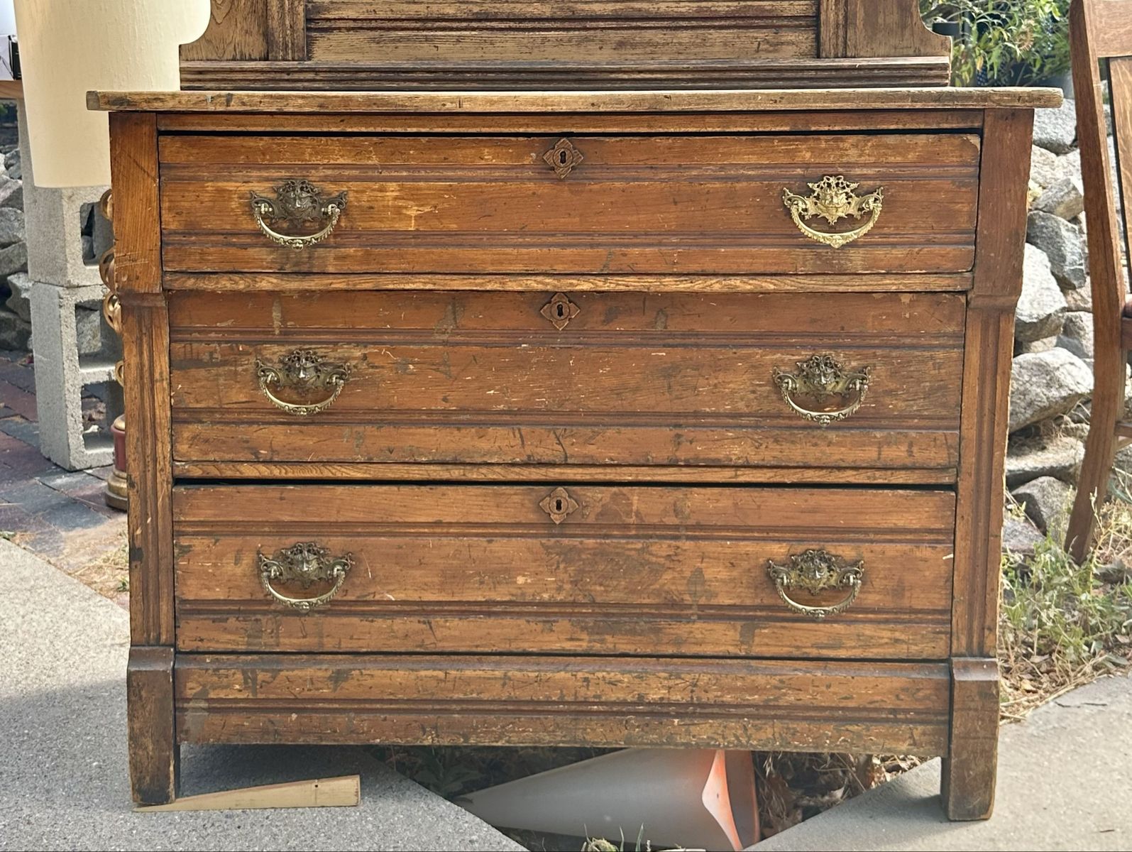 Main image 2