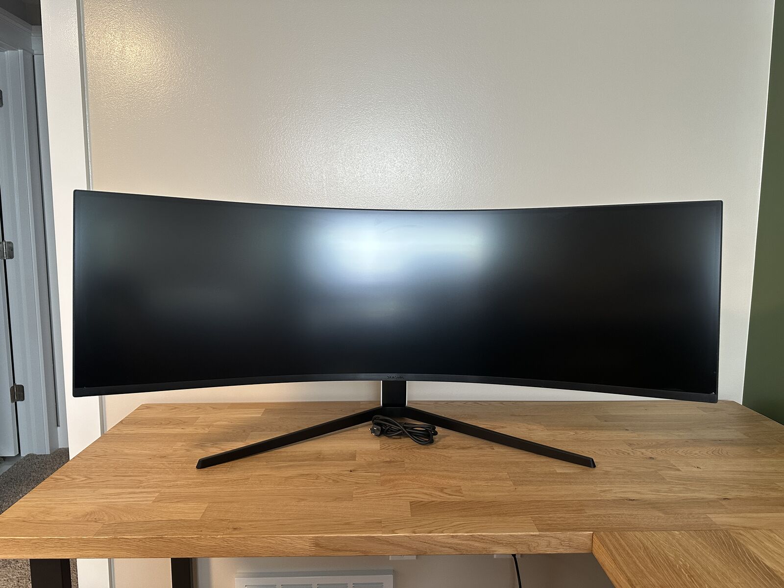 Samsung 49” Odyssey G9 Gaming Monitor, 1000R Curved Screen