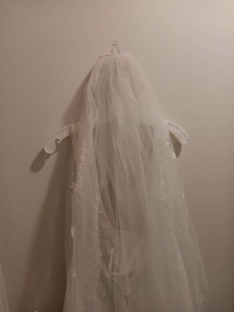 Main image 3