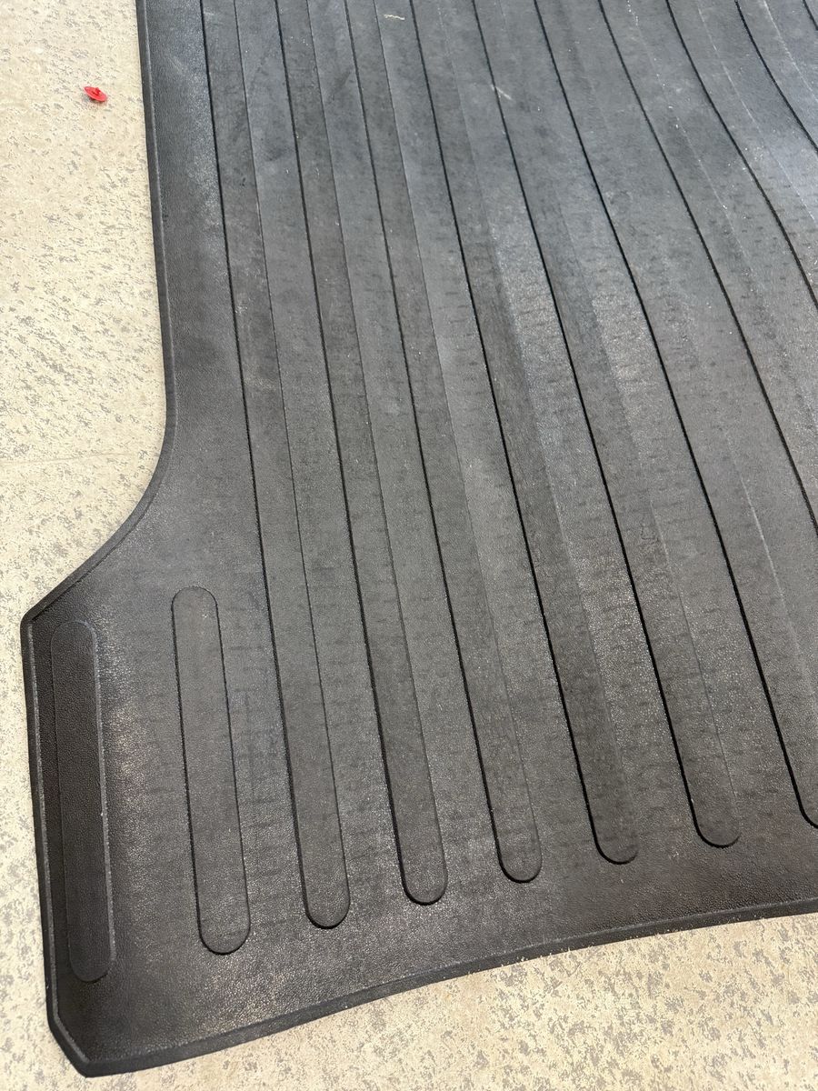 ProMaxx M1 0–666 heavy duty truck bed mat