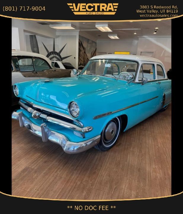 1953 Ford Customline Coupe 
