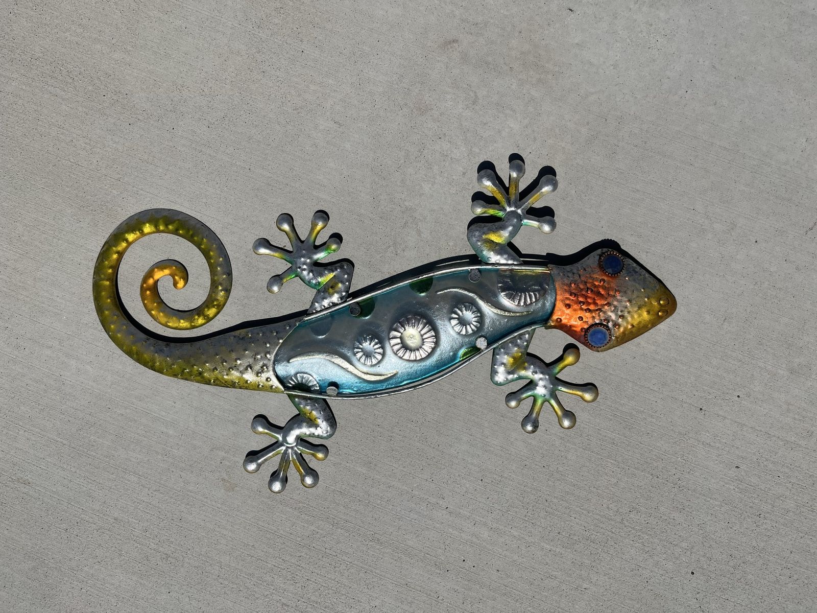 20” Colorful Metal Gecko Wall Art Yard and Garden Decor