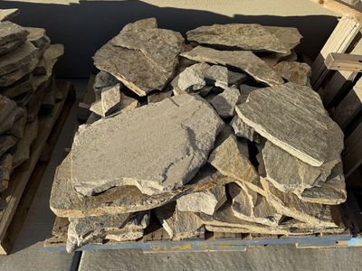 Flagstone Storm Mountain 2" Minus Roughly 1 Pallet