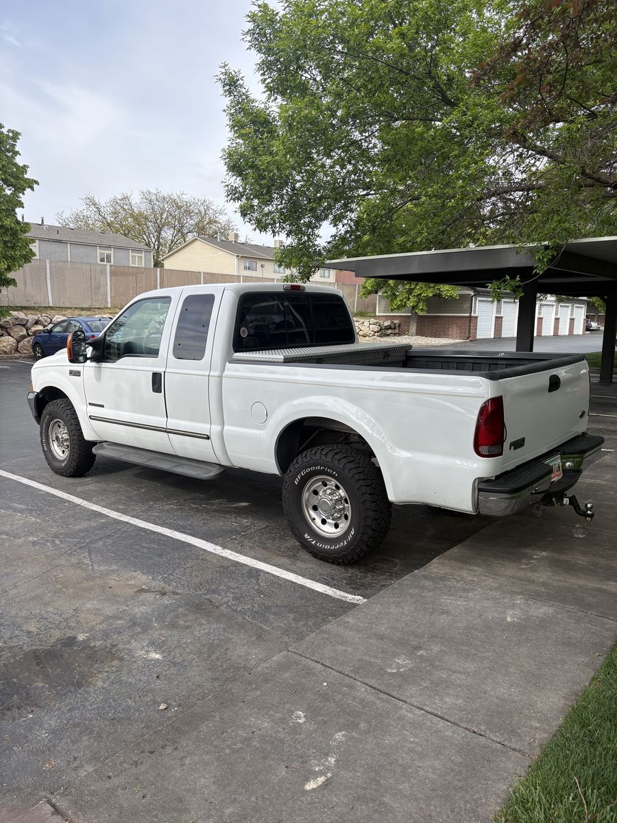2000 Ford F-250 Lariat