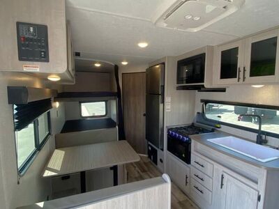 New 2026 CrossRoads RV Zinger