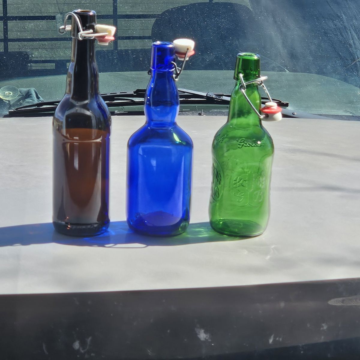 Self sealing bottles