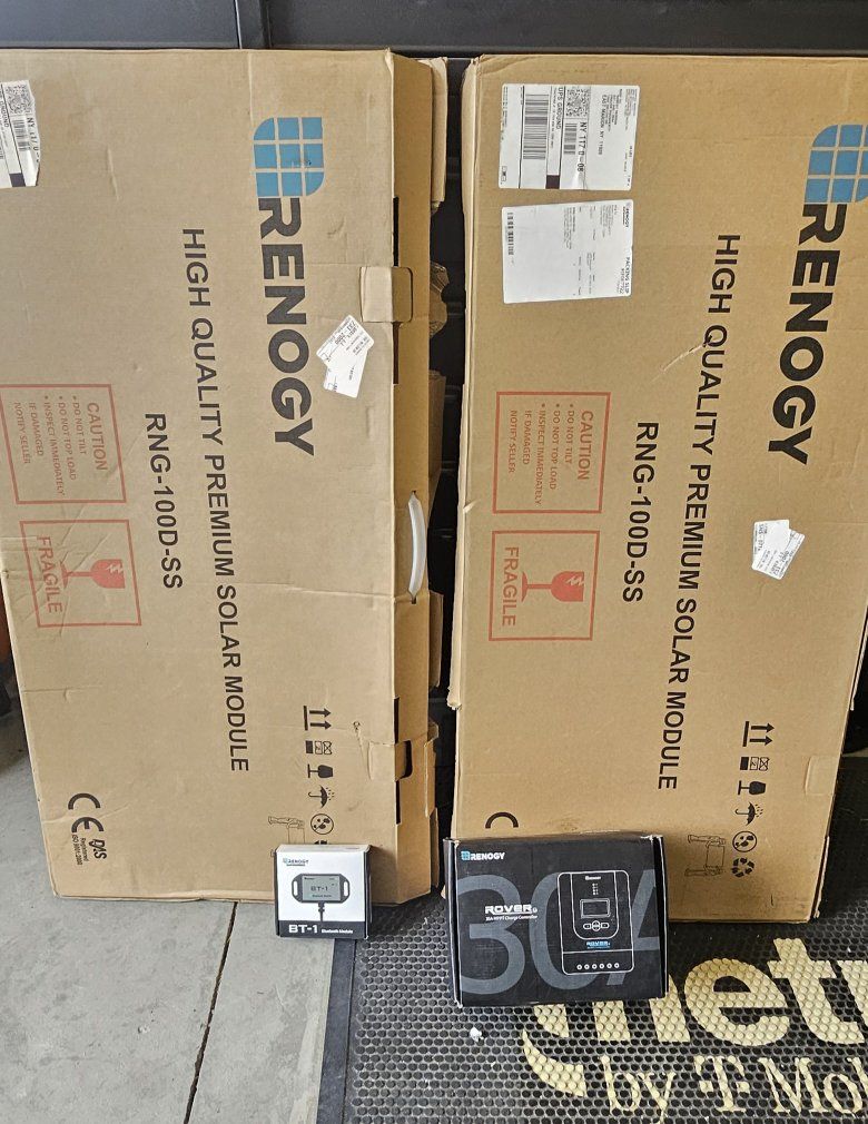 Renogy Solar Panel Kit 200 Watt Rover Bluetooth