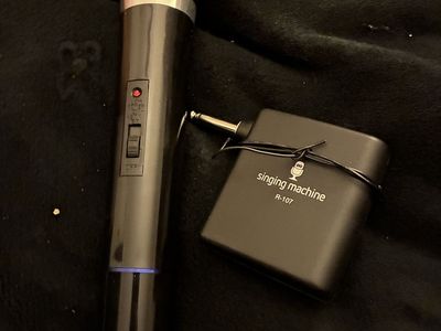 Singing Machine R-107 Wireless Microphone with Receiver