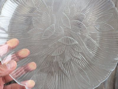 4 Dinner plates