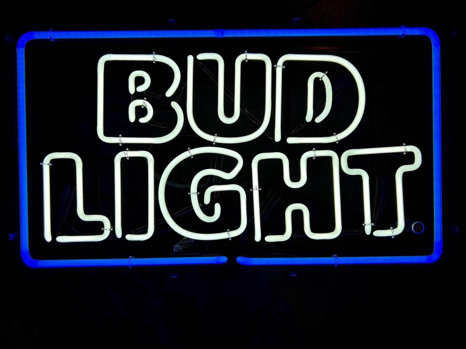 BUD LIGHT NEON