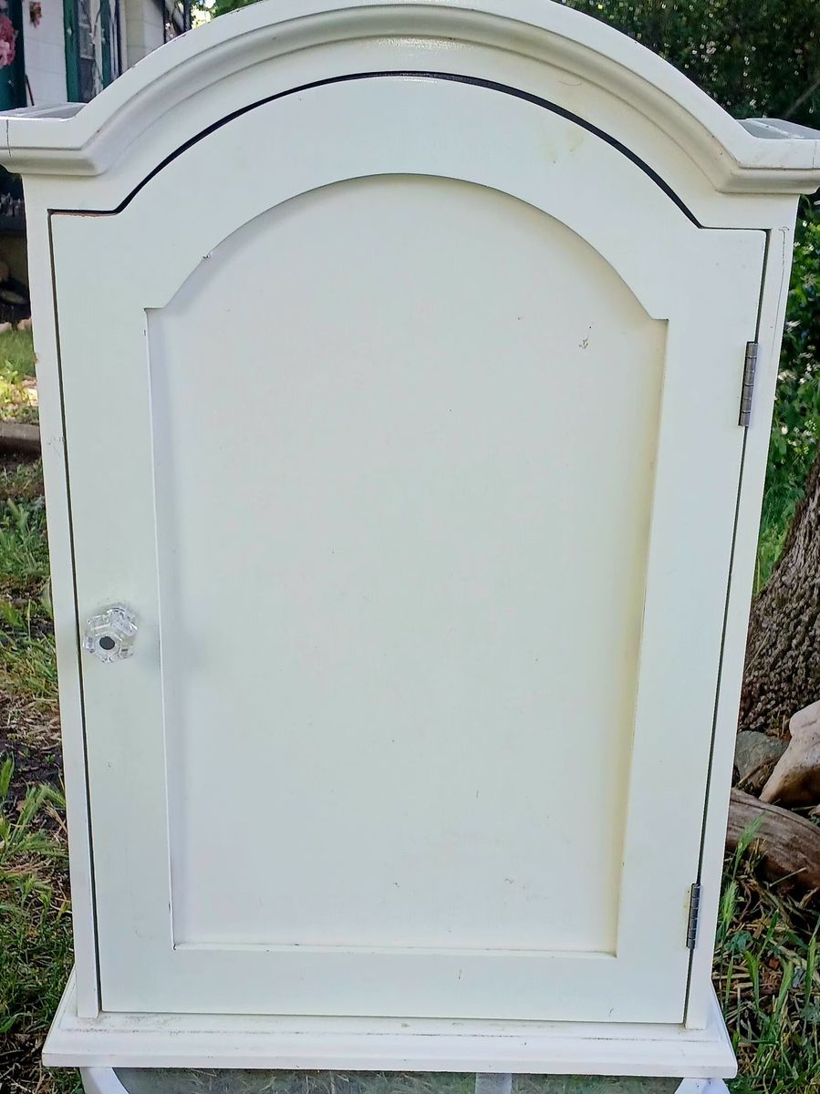 Wood cabinet 30's-40's