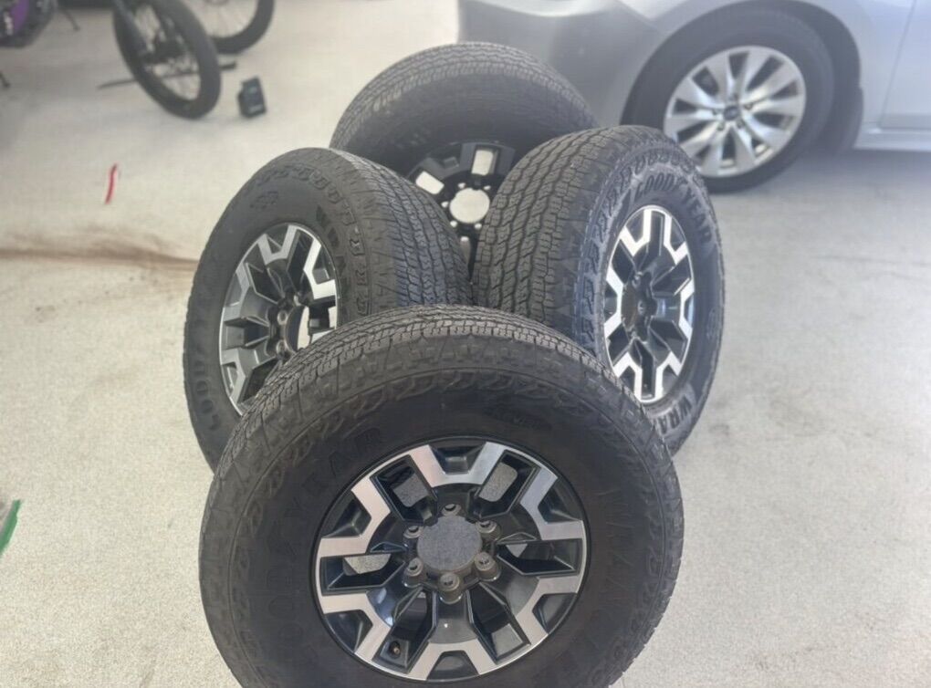 265 / 70 R16 Wrangler Territory AT Goodyear kevlar