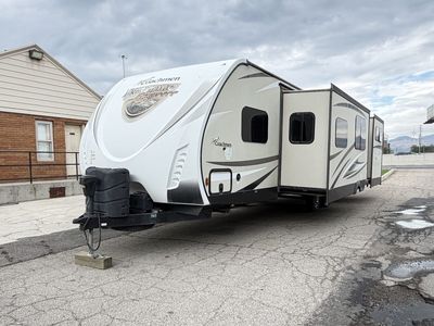 2017 Coachmen Freedom Express Liberty 310BHDS