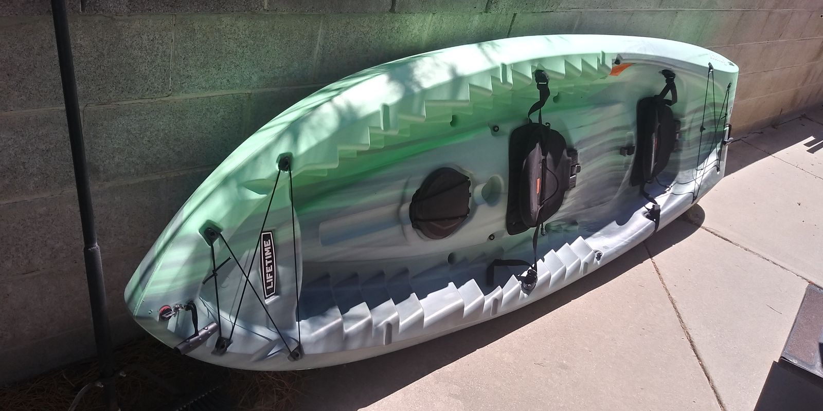 Lifetime 2 seat tandem Kayak barely used.