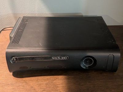 Microsoft Xbox 360 S 250GB Console Black with 2 Wireless Controllers